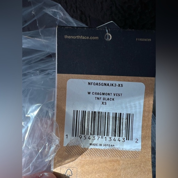 The North Face Women’s Cragmont Fleece Vest in TNF Black Size XS New - Picture 10 of 11